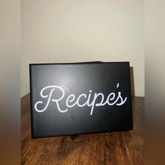 Recipe’s Box, Handcrafted - Picture 4 of 5